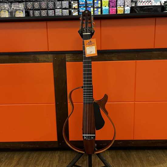 Bild på Yamaha SLG200N NA (Begagnad)