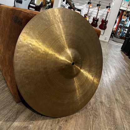 Bild på Istanbul Agop 30th Anniversary Crash 19” (Begagnad)