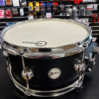 Bild på DS Drums Rebel Hybrid 12”x6,5” Maple (Begagnad)