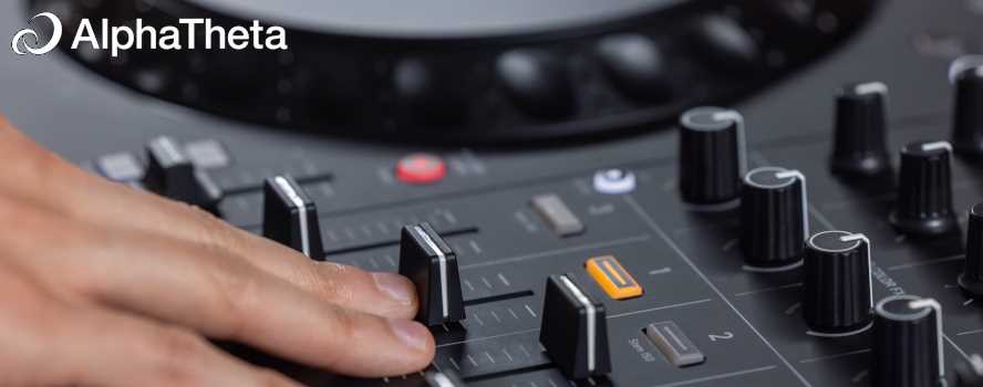 alphatheta, dj-controllers, dj-kontrollers
